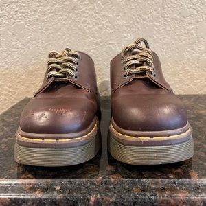 Dr. Martens Brown Platform Oxford’s, Size 5 boys/men